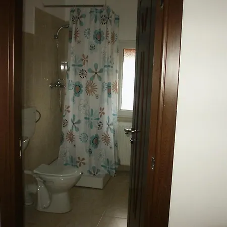 Astra Otel 2*